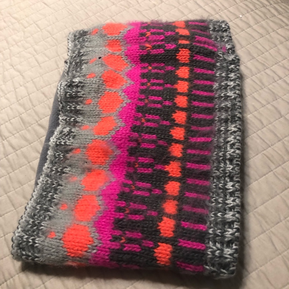 Neck scarf